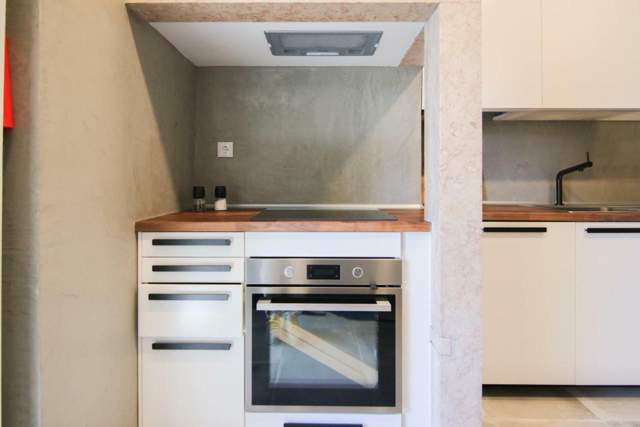 Amazing Apartment Fully Renovated In Center Lisbon Bagian luar foto
